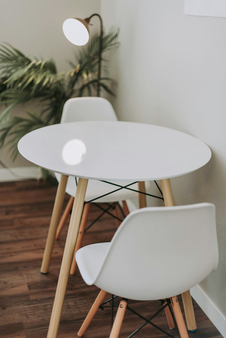 4-Seater Round Dining Set